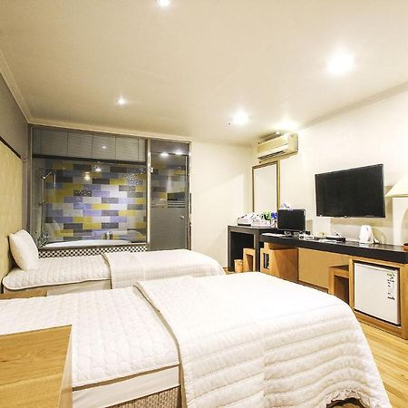 Central Hotel Changwon Exterior photo