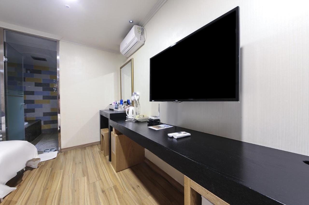 Central Hotel Changwon Exterior photo